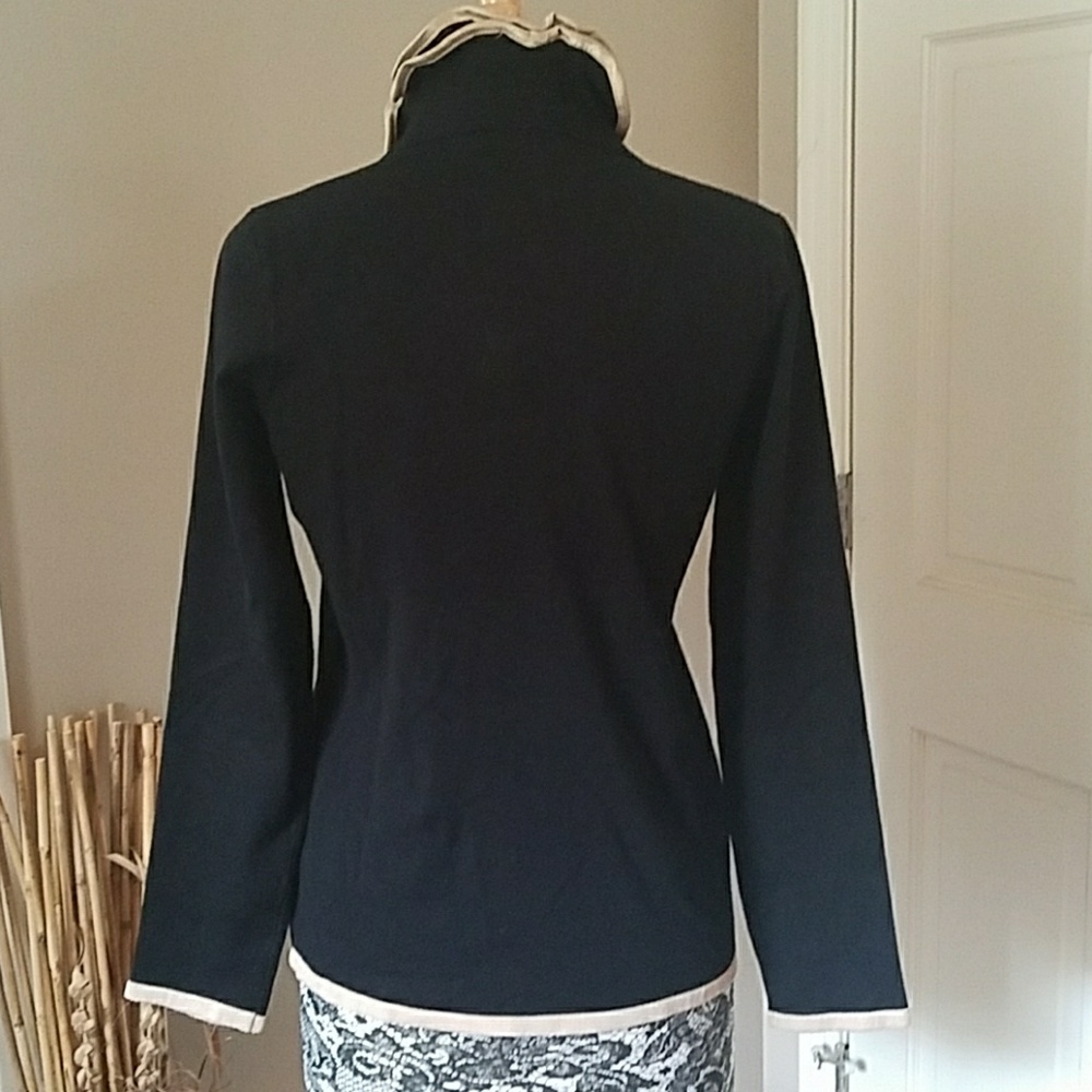 Belldini ruffled neck top, size L - Picture 2 of 3